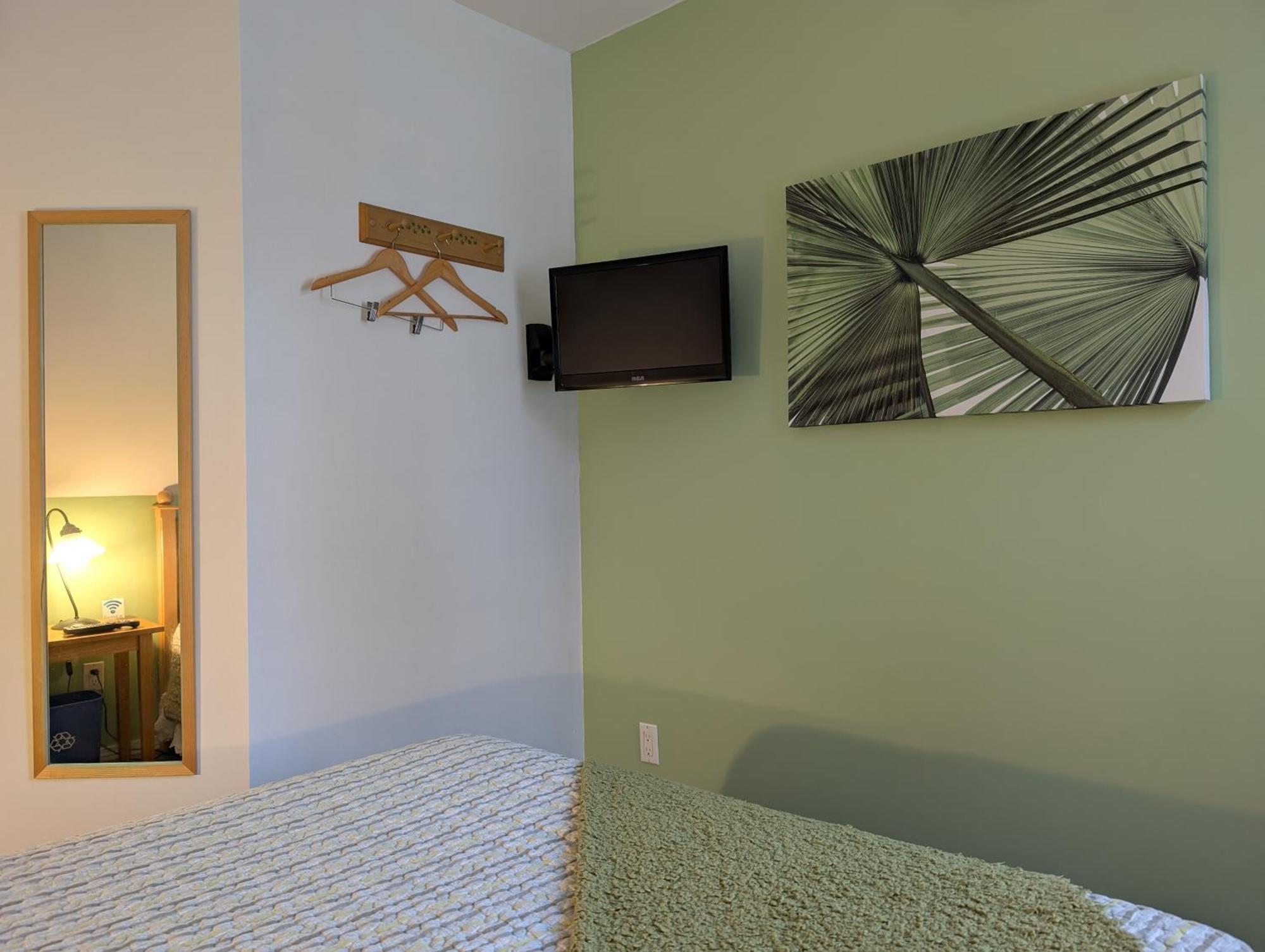 Au Saut Du Lit Bed & Breakfast 4*